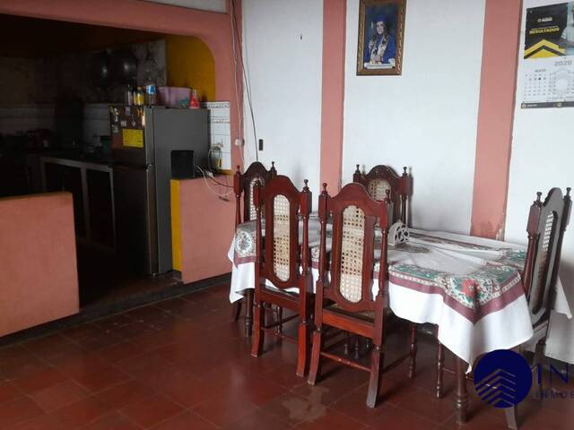 #90 - Casa para Venta en León - León - 2